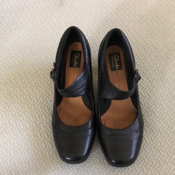Clarks leather Mary Jane heels black WIDE WIDTH - Picture 1 of 7